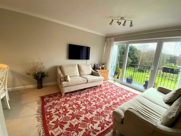 3 Bedroom Terraced House For Sale In Duffield Court, Duffield, Belper, DE56