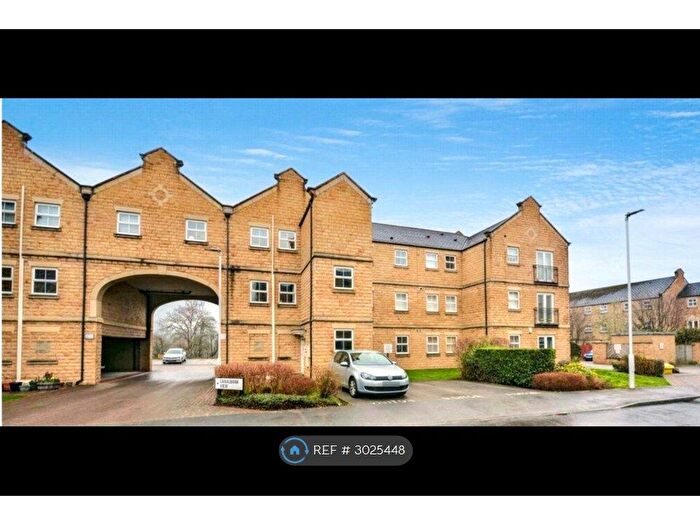 2 Bedroom Flat To Rent In Narrowboat Wharf, Leeds, LS13