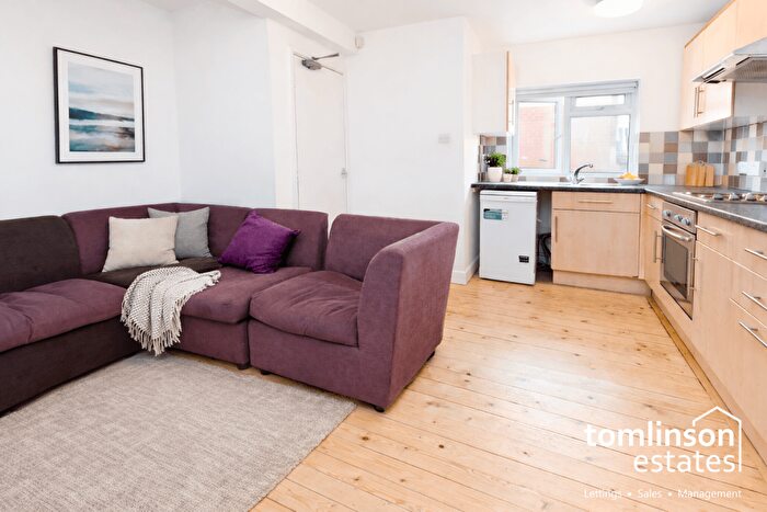 5 Bedroom Semi Detached House To Rent In Gregory Street, Lenton, Nottingham, NG7