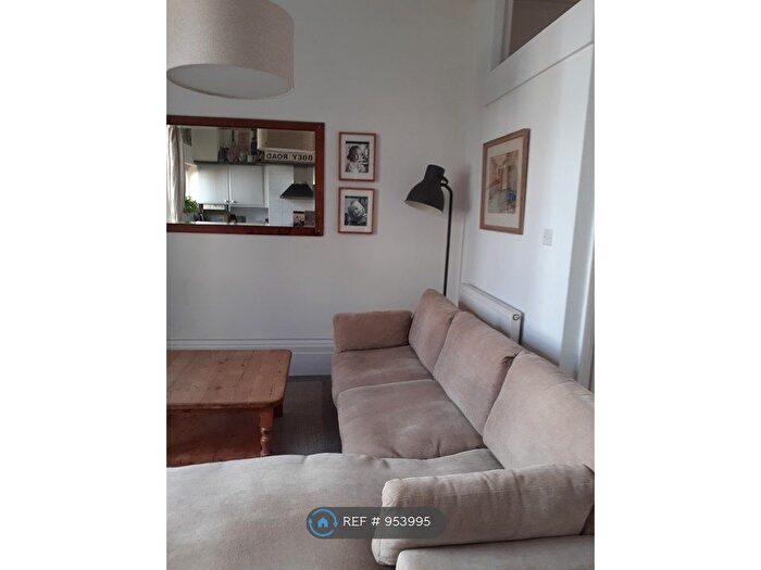 Studio To Rent In Powis Square, Brighton, BN1