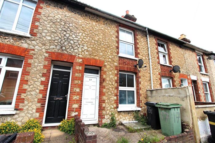 2 Bedroom Terraced House To Rent In , Cross Street, Maidstone, Kent, ME14