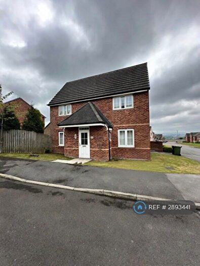 3 Bedroom Detached House To Rent In Stopes Walk, Leeds, LS27