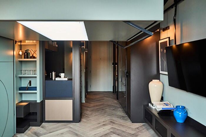 Studio To Rent In Haydon Way, London, SW11