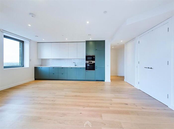 1 Bedroom Apartment To Rent In Ferry Island North, Tottenham Hale | London, N17
