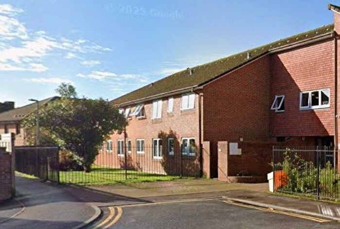 1 Bedroom Flat To Rent In Speenhamland Court, Pelican Lane, Newbury, RG14