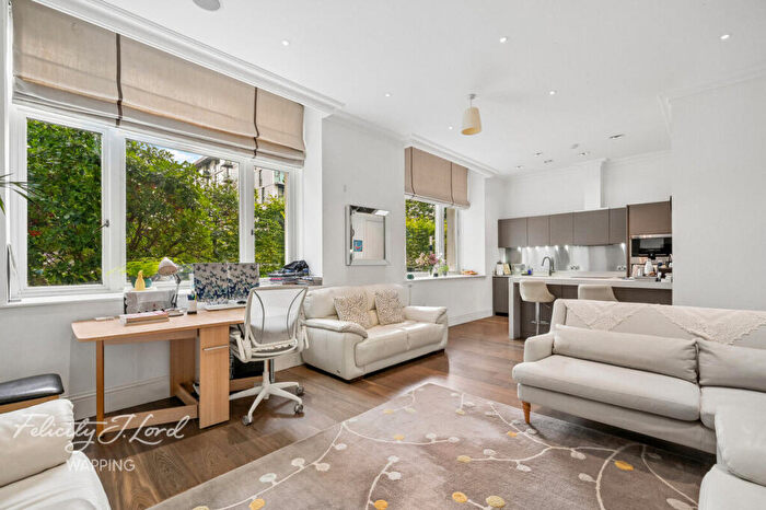 2 Bedroom Flat For Sale In Sterling Mansions, Leman Street, London, E1