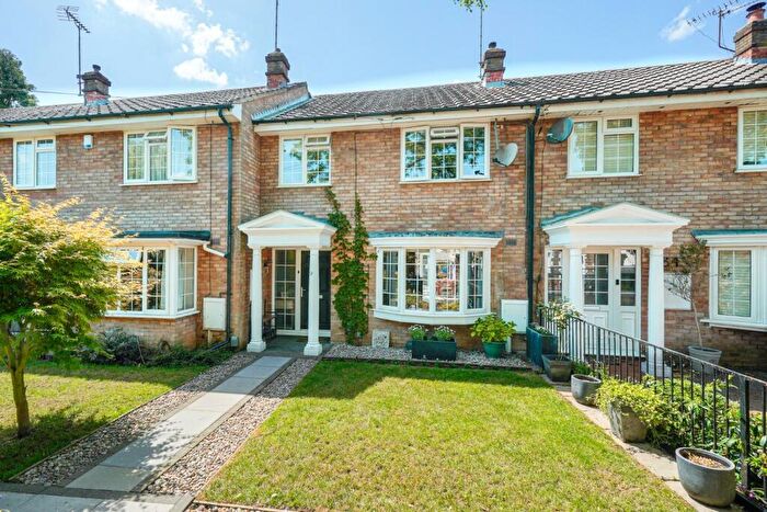 3 Bedroom Terraced House For Sale In Plantation Road, Leighton Buzzard, LU7