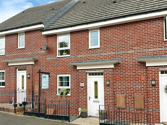 3 Bedroom End Terrace House For Sale In Croft Gardens, Oxley, Wolverhampton, WV10