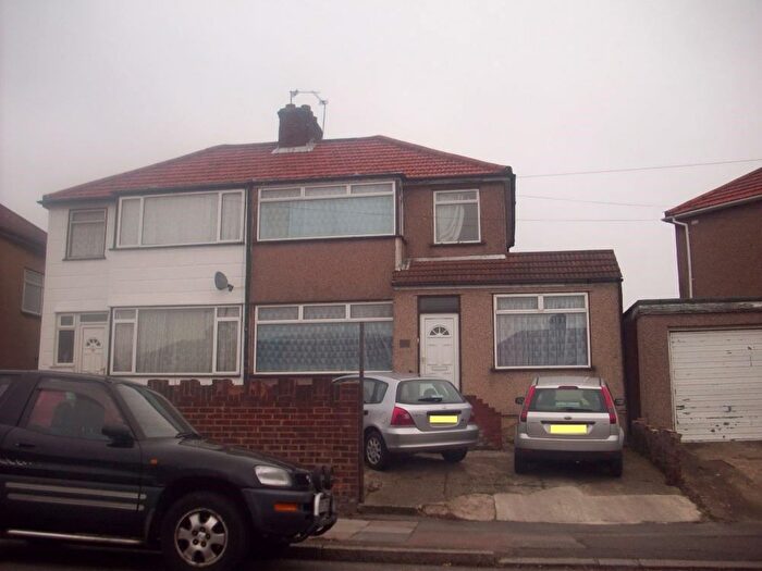 4 Bedroom Semi-Detached House To Rent In Turner Road, Edgware, HA8