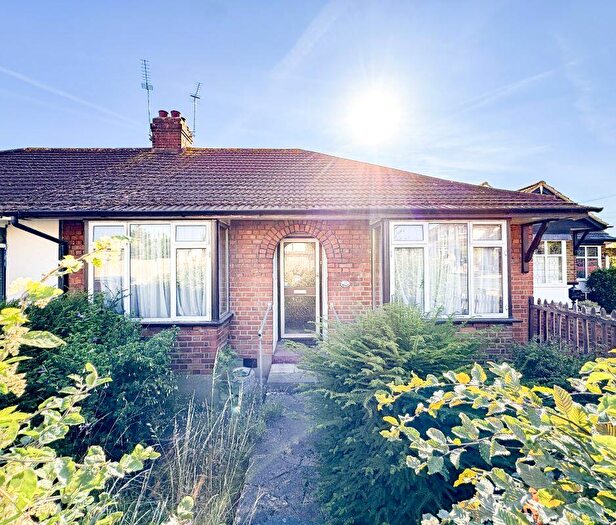 2 Bedroom Semi-Detached House For Sale In Hill Crescent, Hornchurch, RM11