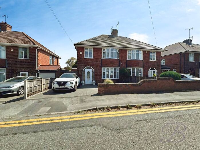 3 Bedroom Semi-Detached House For Sale In Sutton Road, Mansfield, NG18