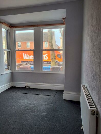 1 Bedroom Detached House To Rent In Boulevard, Hull, HU3