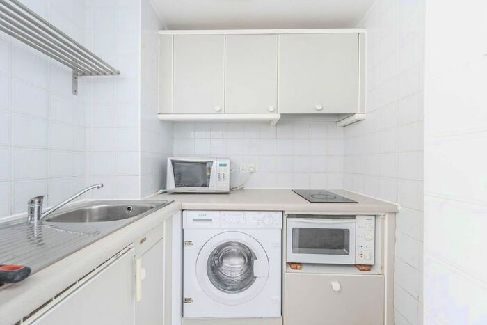 Studio To Rent In Sloane Avenue, Chelsea, London, SW3