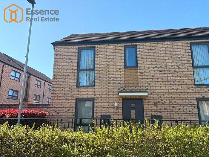 2 Bedroom End Of Terrace House For Sale In Central, Birmingham City Centre, B5