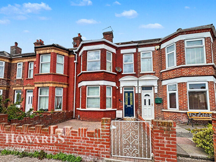 4 Bedroom Terraced House For Sale In Salisbury Road, Great Yarmouth, NR30