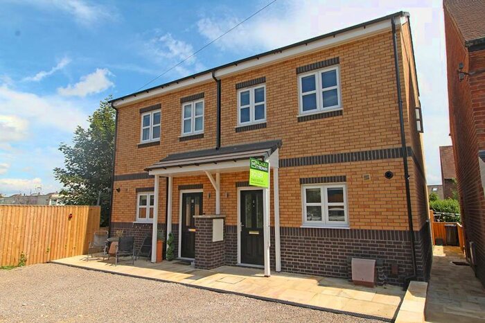 2 Bedroom Semi-Detached House To Rent In Cawthorn Place, Harrogate, HG2