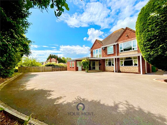 5 Bedroom Detached House For Sale In Worcester Road, Upton Warren, Bromsgrove, Worcestershire, B61