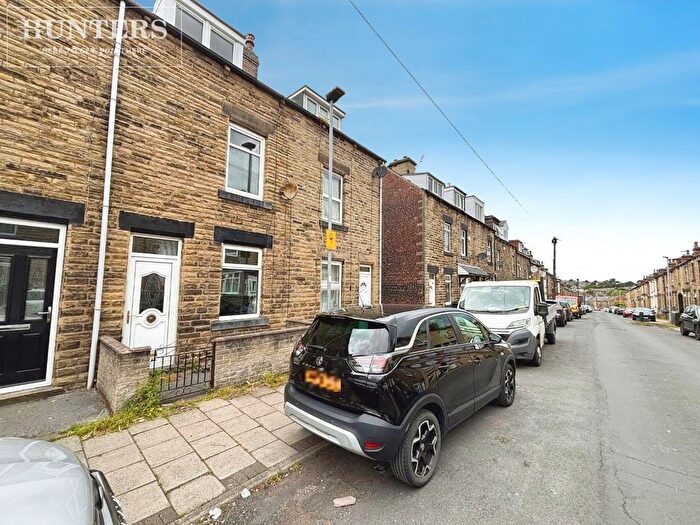 3 Bedroom Terraced House To Rent In St. Georges Road, Barnsley, S70