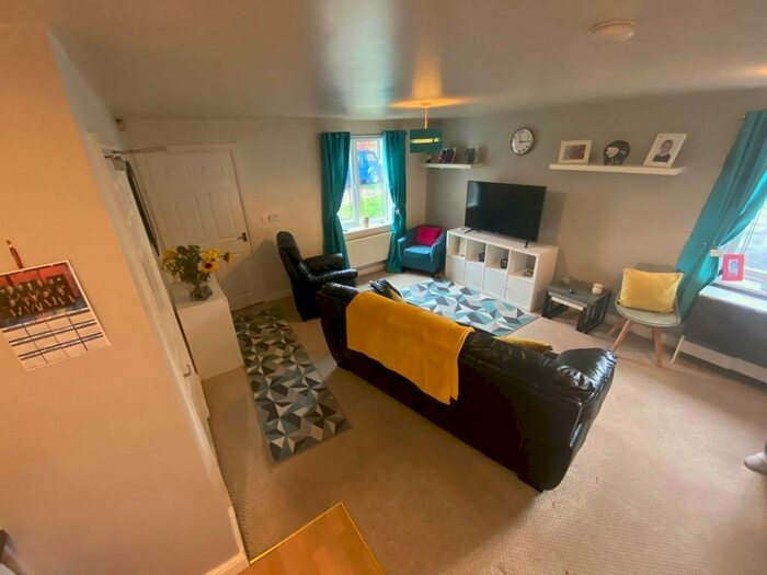 2 Bedroom Apartment To Rent In Thornwood Close, Thurnscoe, S63