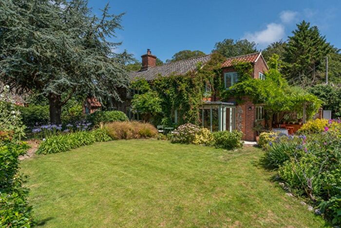 4 Bedroom Detached House For Sale In The Street, Matlaske, NR11