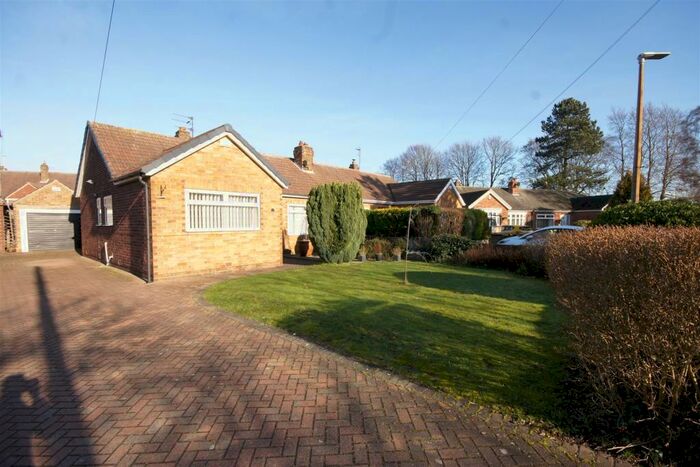 2 Bedroom Semi-Detached Bungalow For Sale In Reynolds Close, Melton, HU14