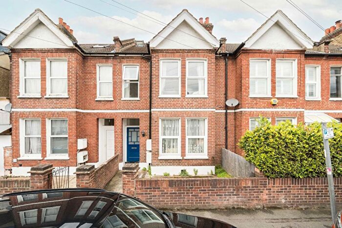 2 Bedroom Flat To Rent In Denison Road, Wimbledon, SW19