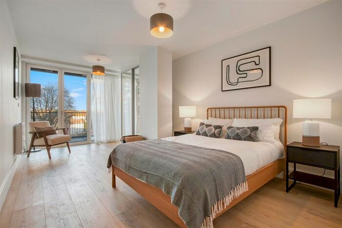 2 Bedroom Flat To Rent In Station Road, New Barnet, Barnet, EN5