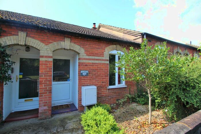 2 Bedroom Terraced House To Rent In Stoughton Road, Guildford, GU2