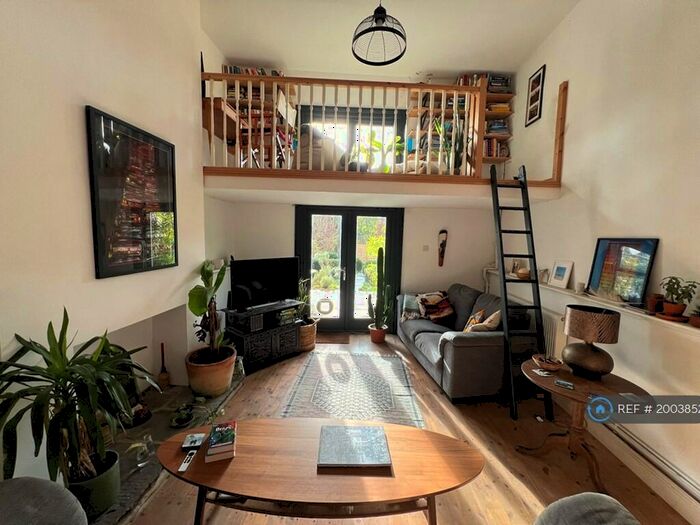 2 Bedroom Terraced House To Rent In Upper Cheltenham Place, Bristol, BS6