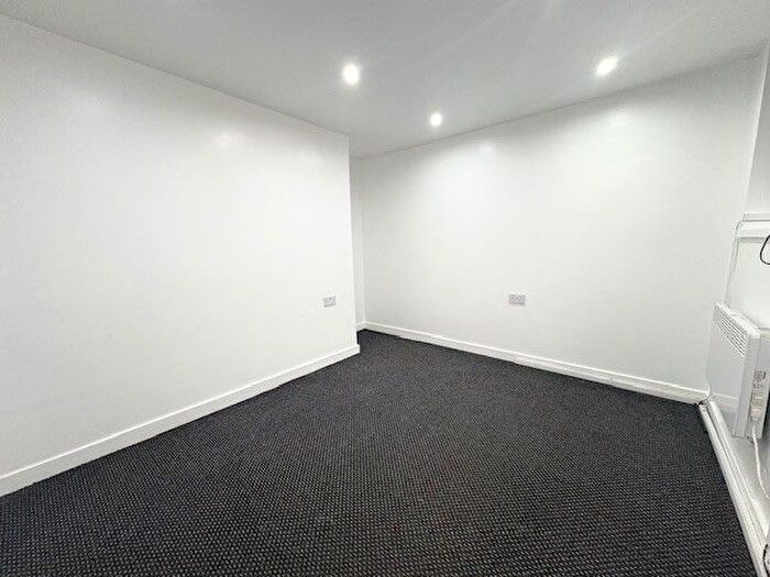2 Bedroom Flat To Rent In Park Road, Bolton, BL1