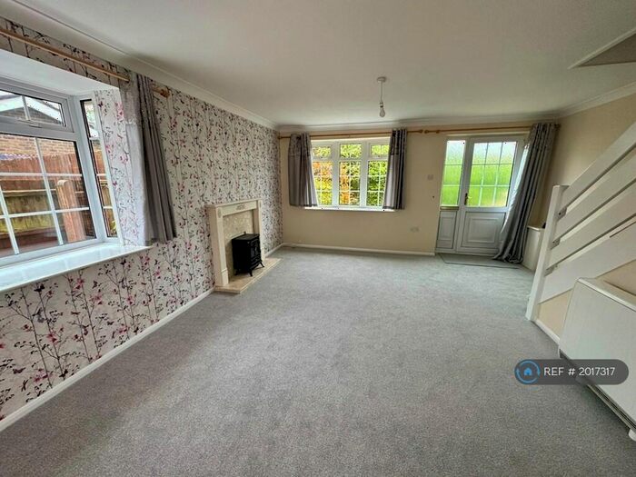 3 Bedroom End Of Terrace House To Rent In Owls Road, Verwood, BH31