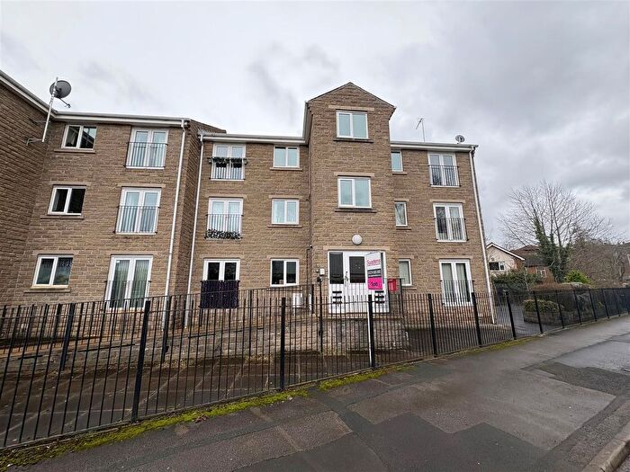 2 Bedroom Flat For Sale In Waterfield Fold, Balme Road, Cleckheaton, BD19