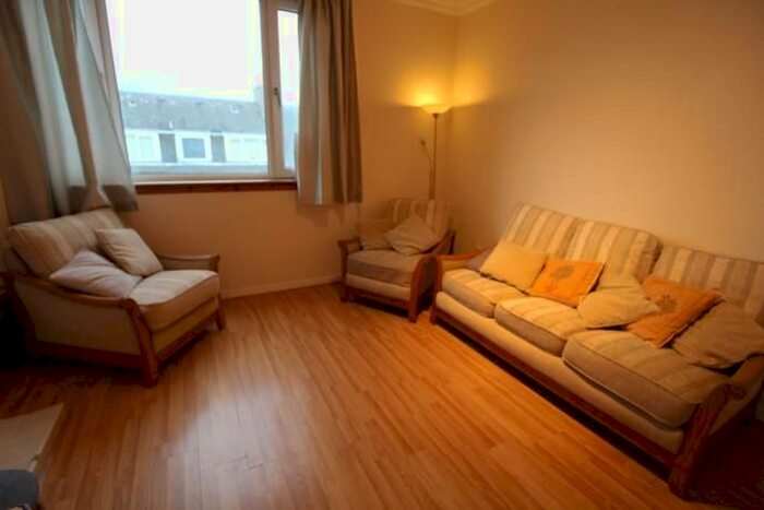 1 Bedroom Flat To Rent In Broomhill Road, Aberdeen, AB10