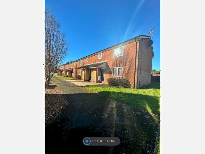 1 Bedroom Flat To Rent In Brookfield Close, Weston Rhyn, Oswestry, SY10