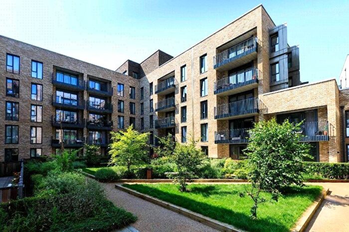 1 Bedroom Flat To Rent In Fairfield Avenue, Staines-Upon-Thames, Surrey, TW18
