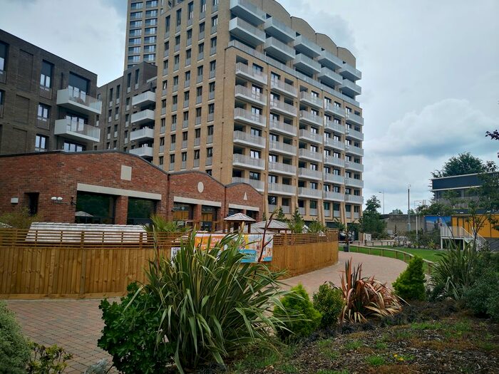 2 Bedroom Flat For Sale In Baronet House, Lakeside Drive, London, NW10