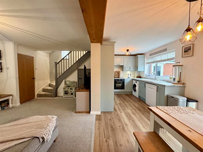 3 Bedroom Semi-Detached House For Sale In Woodward Avenue, Bacton, IP14