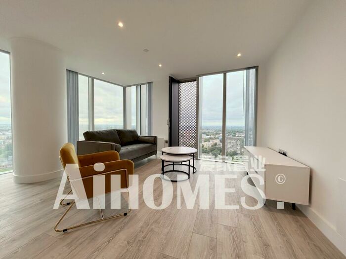 2 Bedroom Flat To Rent In The Blade, Manchester, M15