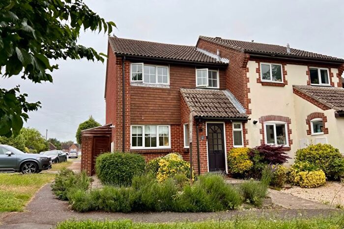 3 Bedroom Property For Sale In Church Road, Chichester, PO20