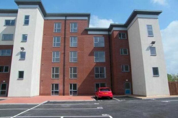 2 Bedroom Flat To Rent In St. Crispins Court, Mansfield, NG18