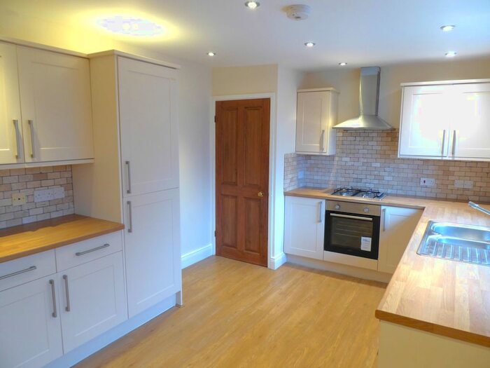 3 Bedroom Flat To Rent In South Rigg, Hexham, NE46