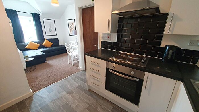 1 Bedroom Flat To Rent In Brook Street, Cardiff, CF11