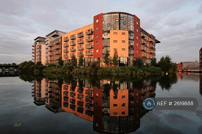 2 Bedroom Flat To Rent In Roach Road, London, E3