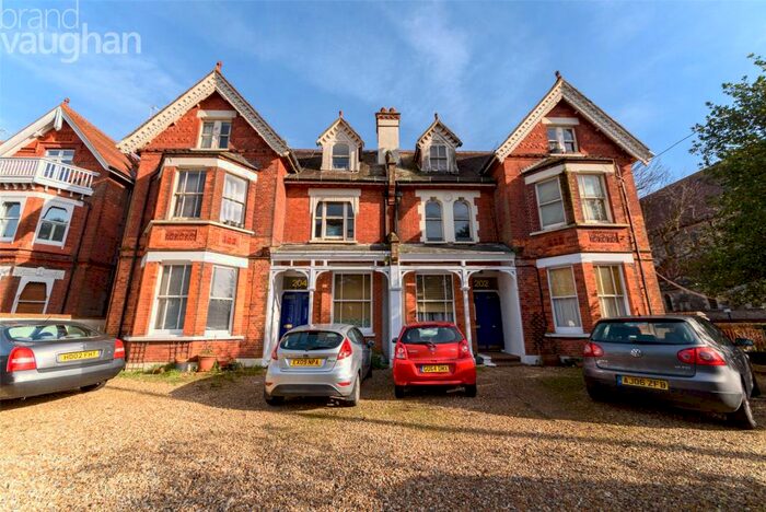 Semi-Detached House To Rent In Preston Road, Brighton, East Sussex, BN1