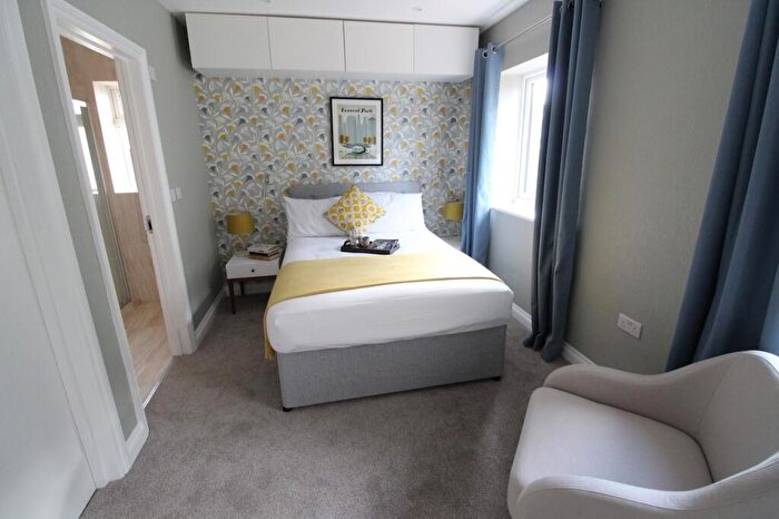1 Bedroom Semi-Detached House To Rent In En Suite, A Beechwood Road, Luton, Bedfordshire, LU4