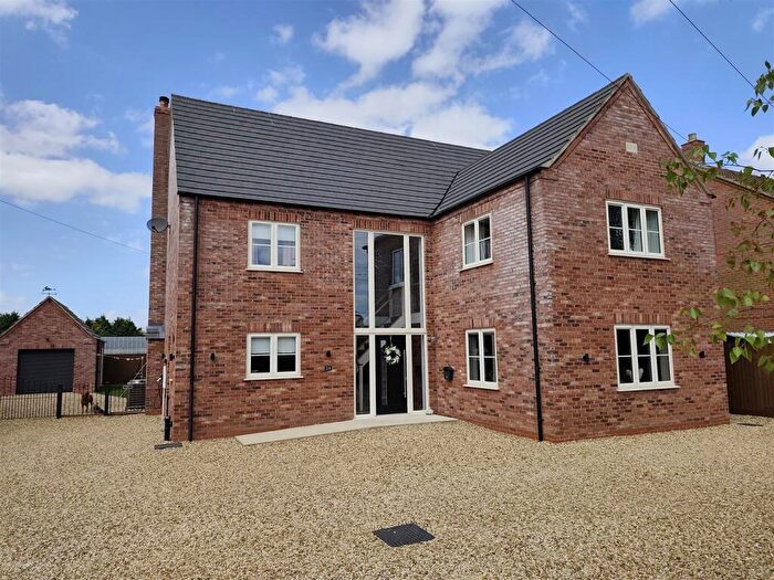 4 Bedroom Detached House For Sale In West Drove South, Gedney Hill, Spalding, PE12