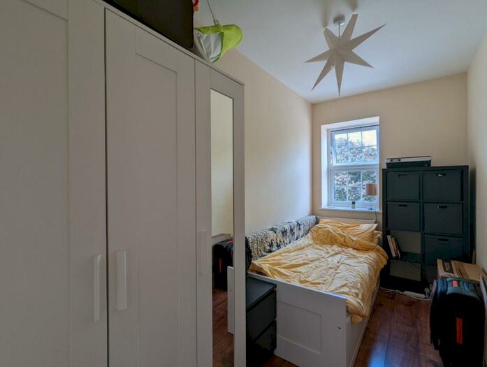 2 Bedroom Flat To Rent In Darby Drive, Waltham Abbey, EN9