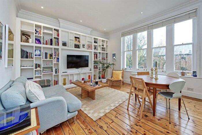 2 Bedroom Maisonette To Rent In St. Helens Gardens, London, W10
