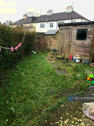 3 Bedroom Semi-Detached House To Rent In Broadway, Manchester, M40