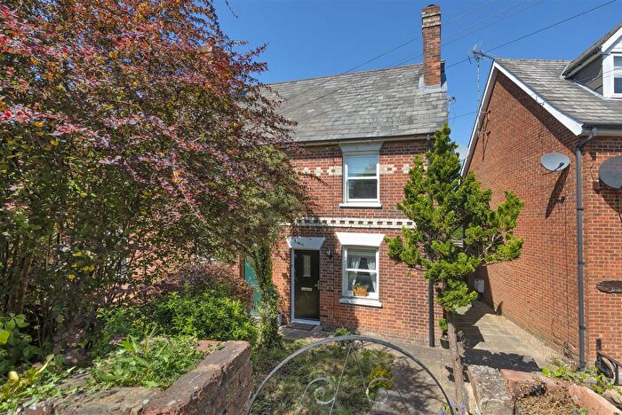 2 Bedroom End Terrace House For Sale In Whetsted Road, Five Oak Green, TN12